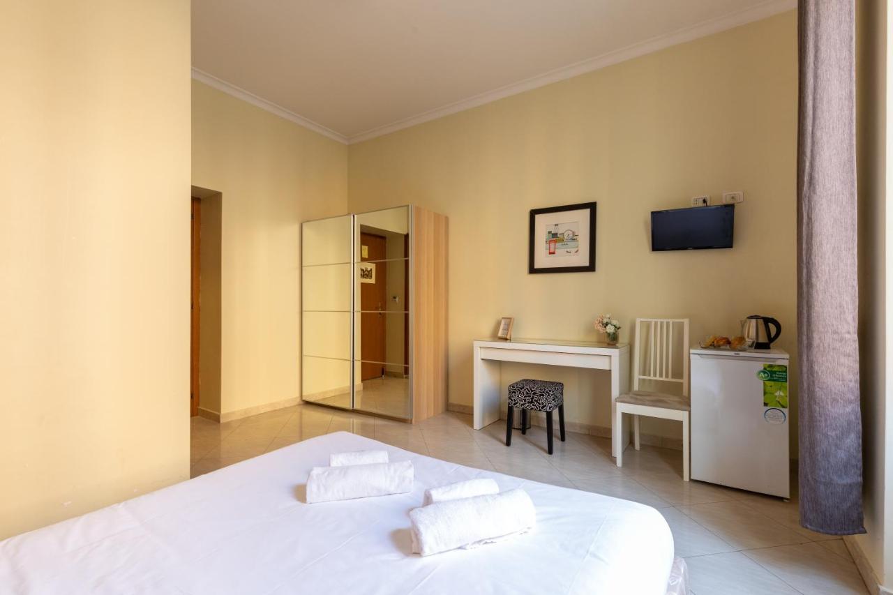רומא Alveare Bed & Breakfast מראה חיצוני תמונה