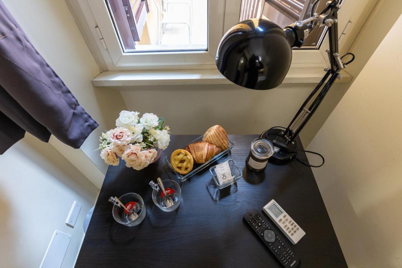 רומא Alveare Bed & Breakfast מראה חיצוני תמונה