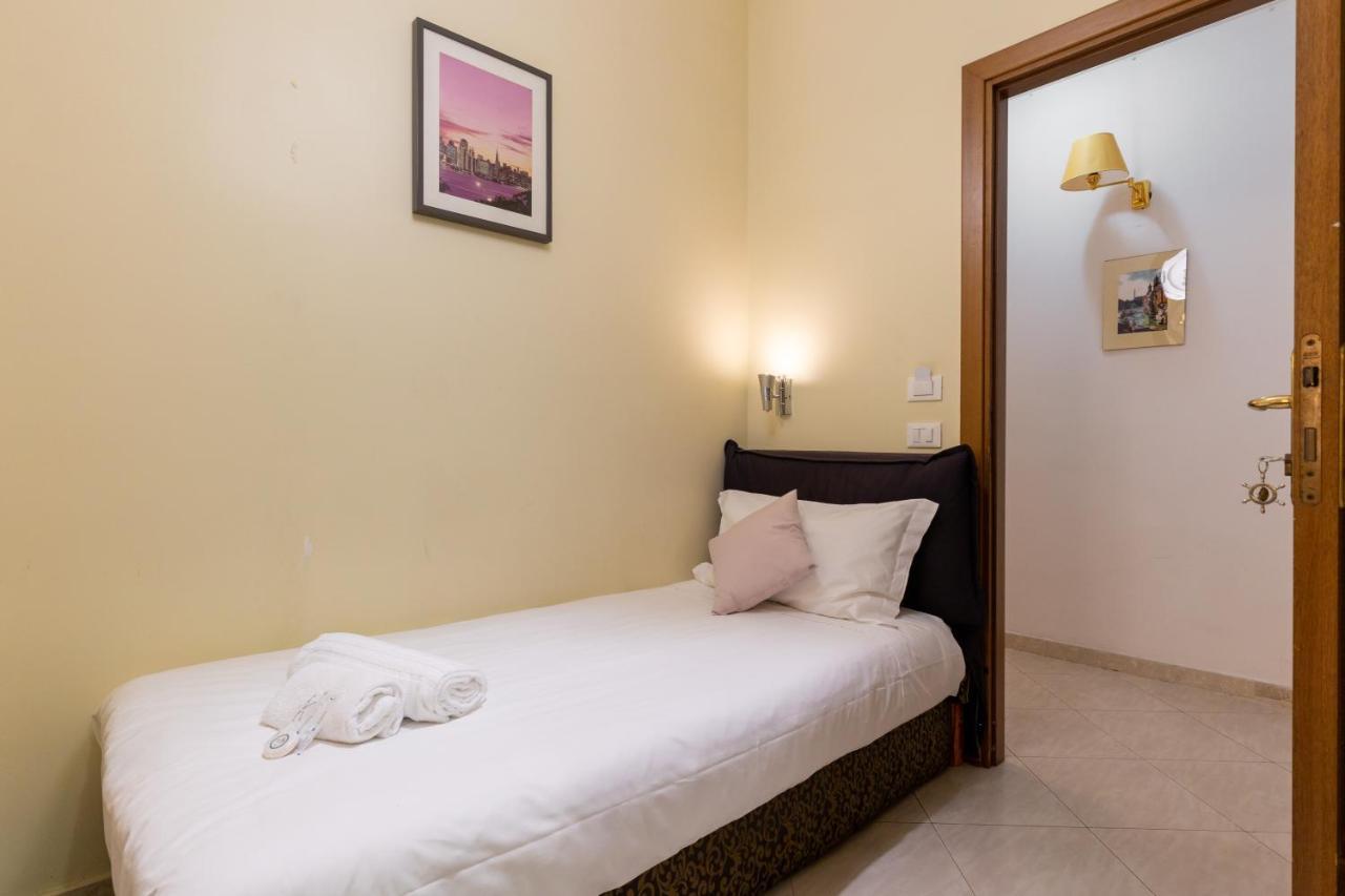 רומא Alveare Bed & Breakfast מראה חיצוני תמונה