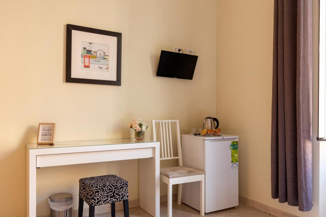 רומא Alveare Bed & Breakfast מראה חיצוני תמונה
