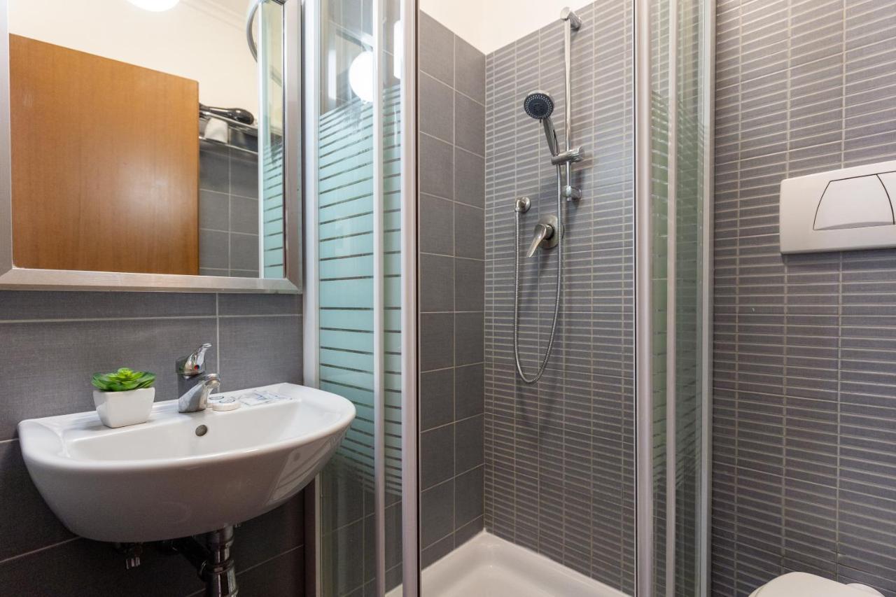 רומא Alveare Bed & Breakfast מראה חיצוני תמונה